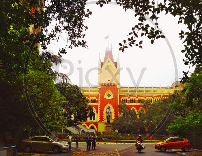 Kolkata High Court, The Calcutta High Court is the oldest High Court in the country.