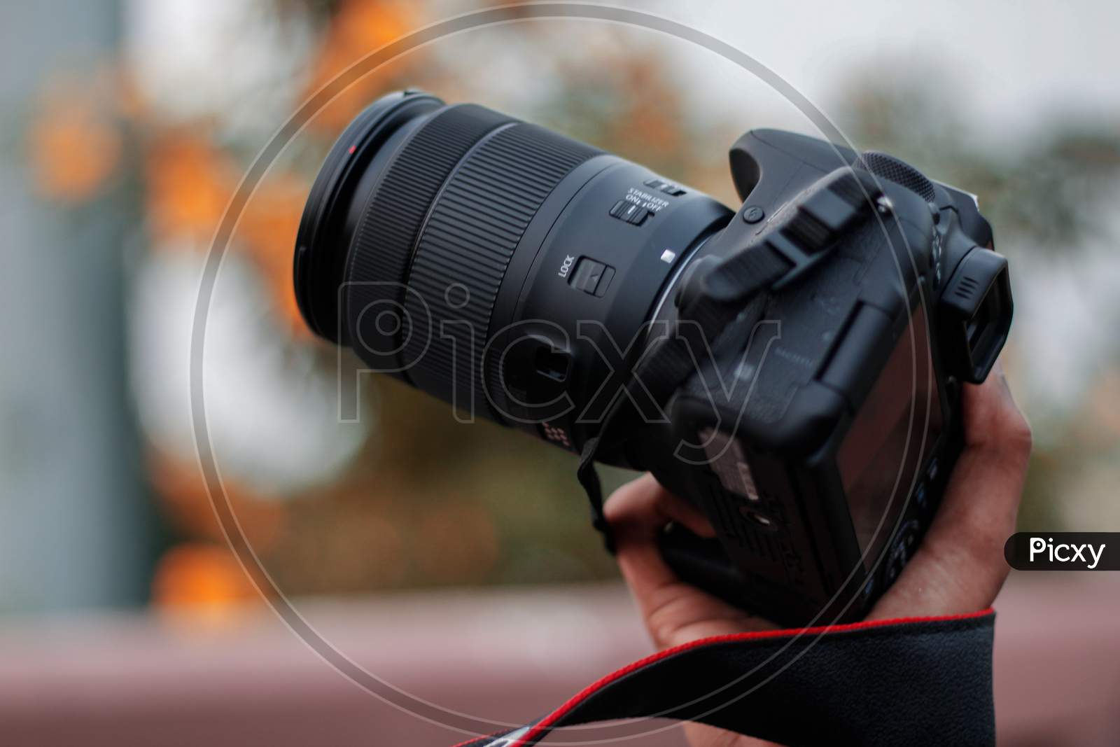dslr camera with fully blurry background