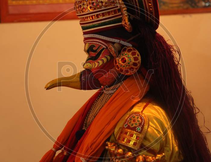 Kathakali artist amazing performance in Bengaluru,Karnataka,India on April 8,2017