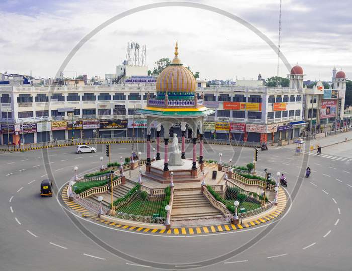 The famous Krishnaraja wodeyar circle in Mysore/Karnataka/India.