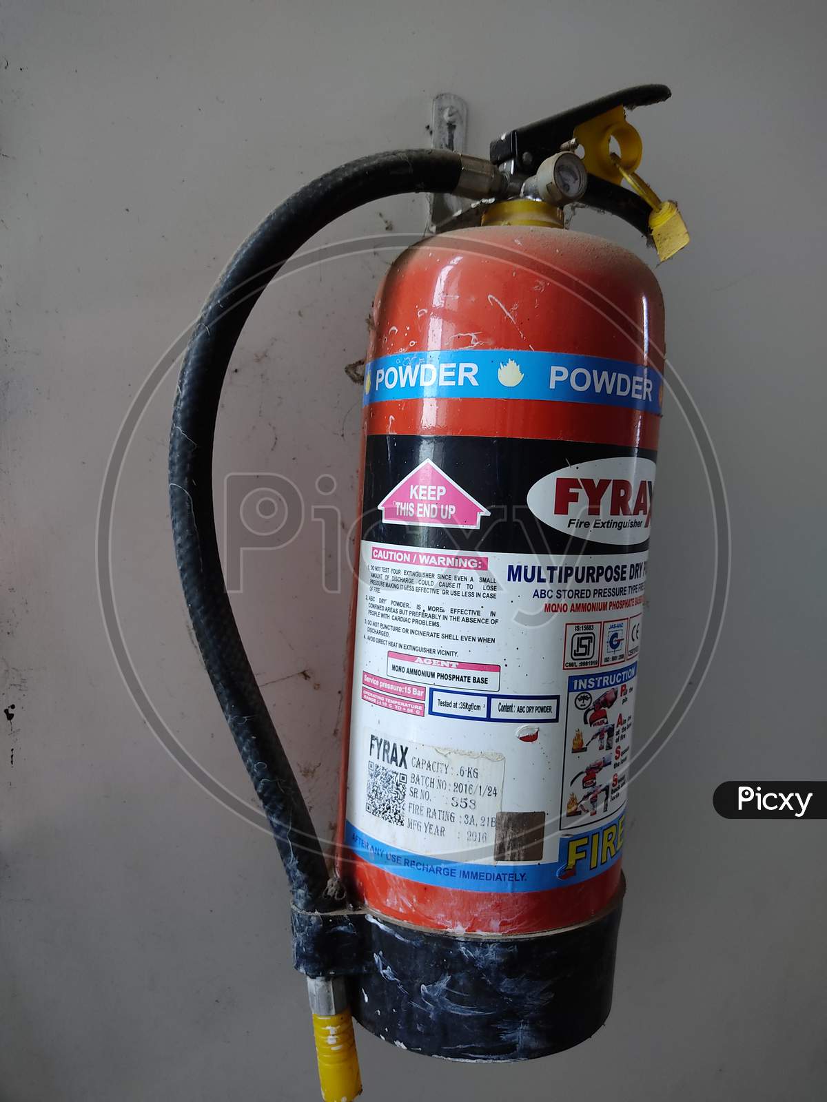 Fire extinguisher portable hanged for fire safety
