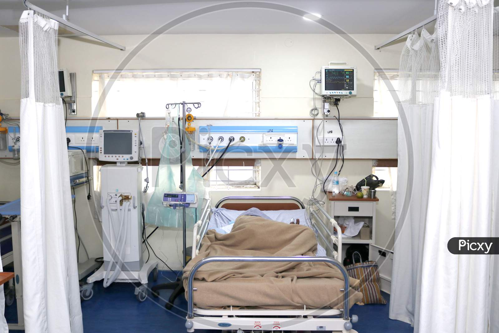 Indian Hospital ICU Room