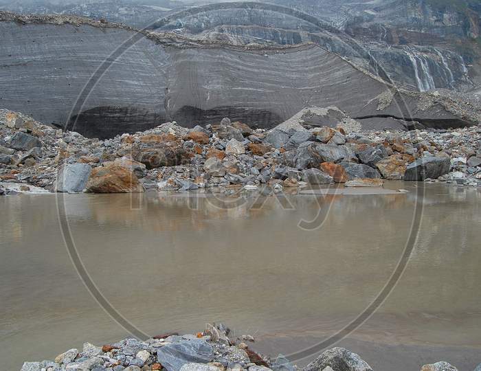 neelkanth pond at bottom of mountain glacier