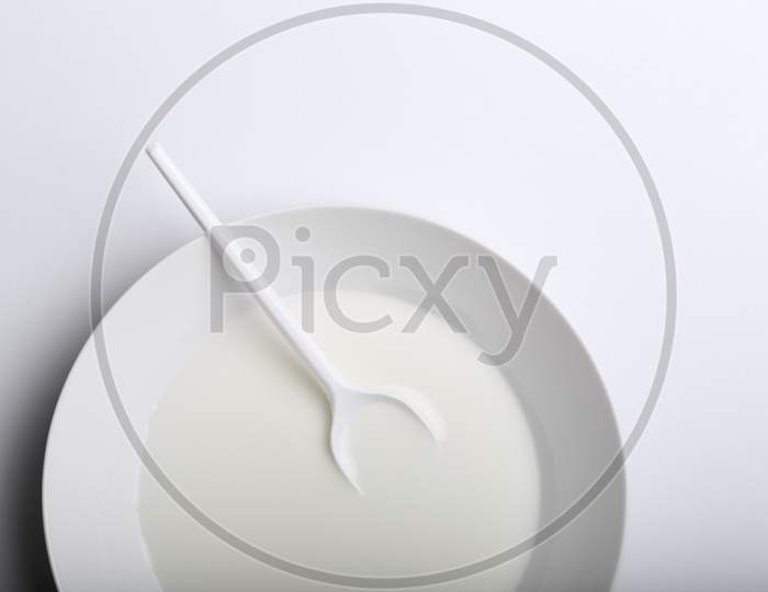 milk in the plate