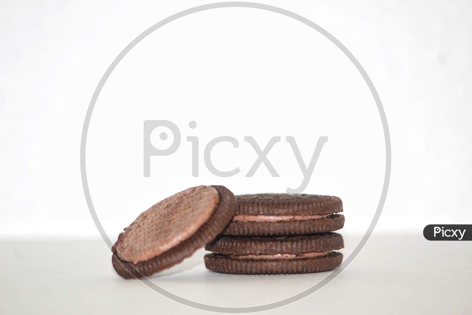 Oreo Biscuits isolate White background