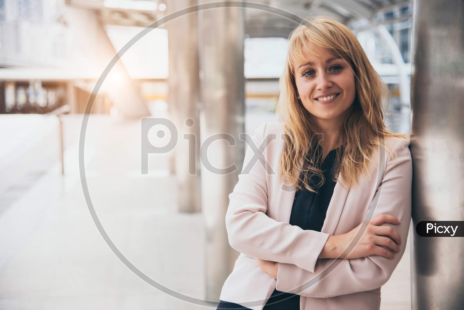 Happy Beautiful Smiling Business Woman At Outside Of Office Background. Ceo Manager Businesswoman In Formal Wear Suit Having Confidence And Cheerful. People Lifestyle Concept. Looking At Camera