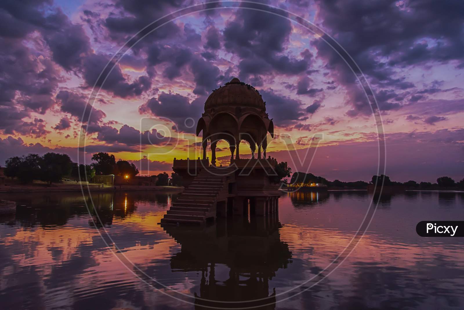 Dramatic Sunrise At Gadisar Lake In Jaisalmer, Rajasthan, India.