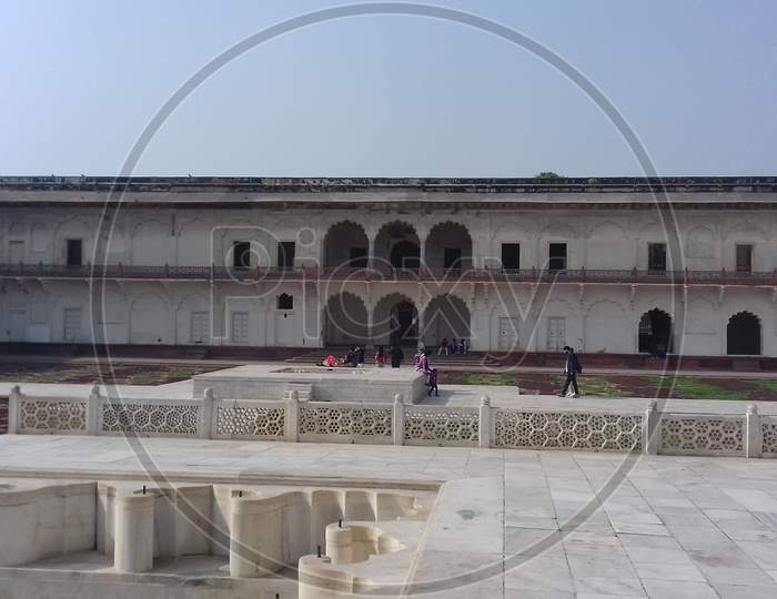view of the courtyard inside Red Fort Agra