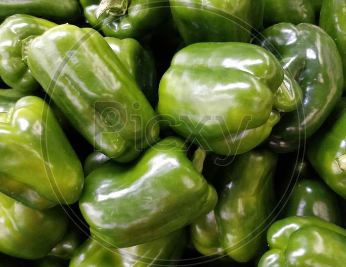 Fresh green bell pepper (capsicum) fruit
