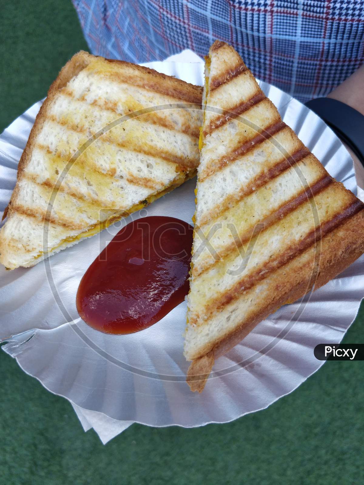bread toast with ketchup
