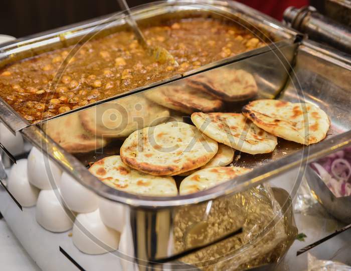 Nan served in Indian wedding event in India