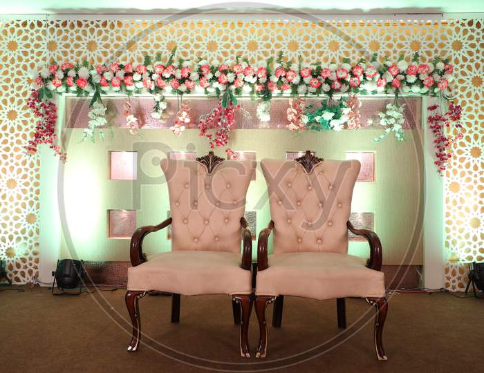 Weeding chairs for bride and bridegroom