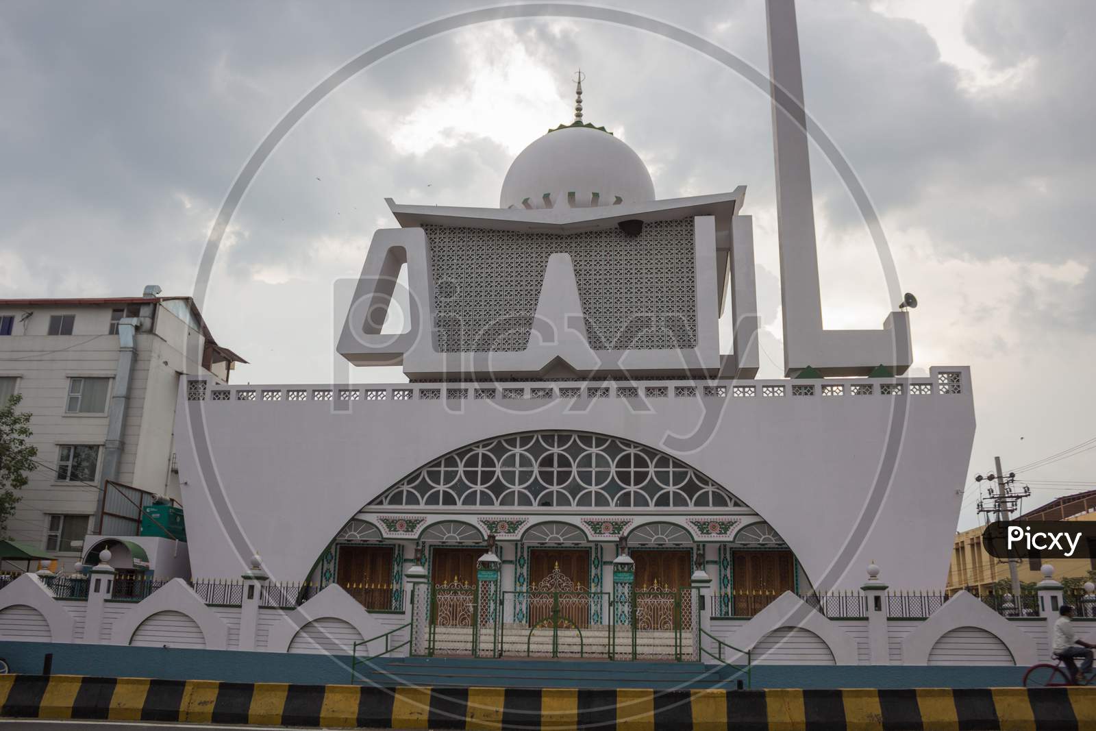 Urban Muslim Mosque in Mysore cityscape/Karnataka/India.