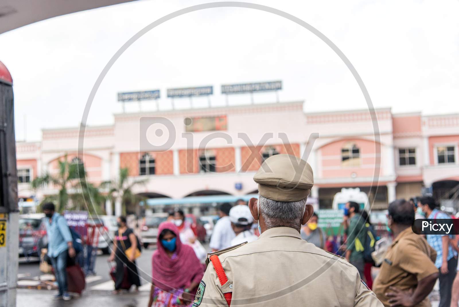 cops at railway station to guide people