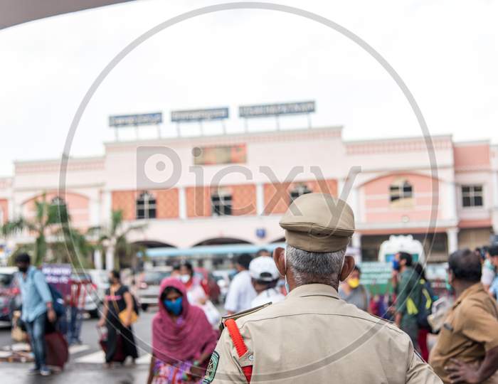 cops at railway station to guide people
