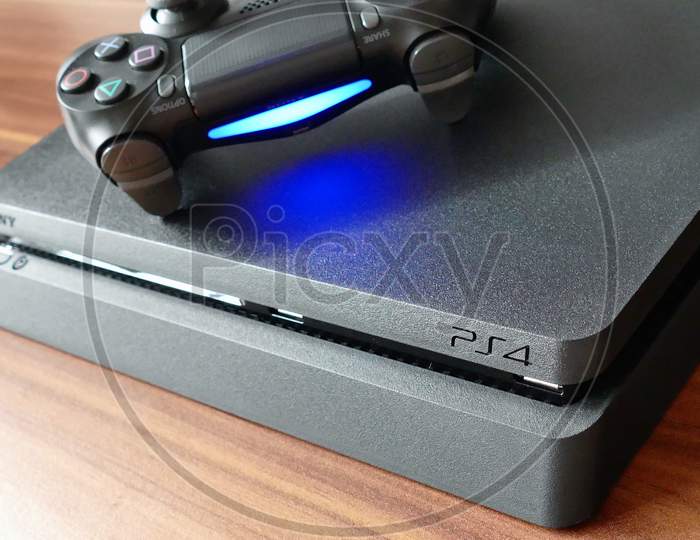 Close-up of PS4 and Controller
