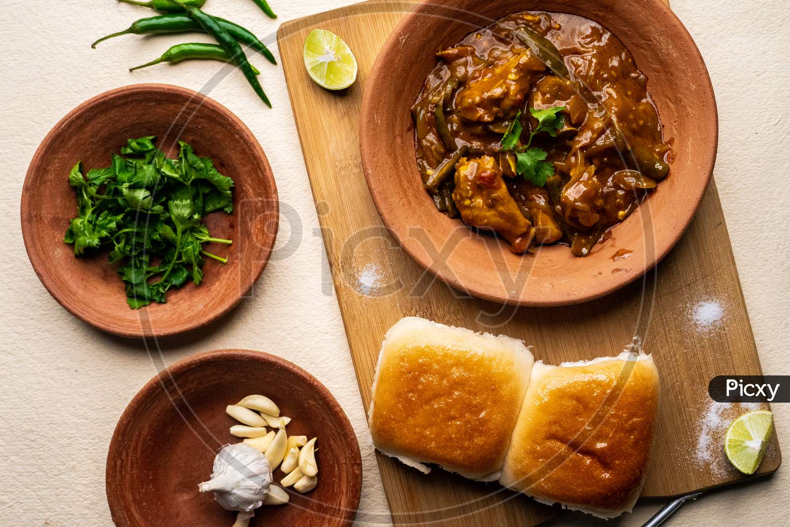 Chicken Masala With Bread