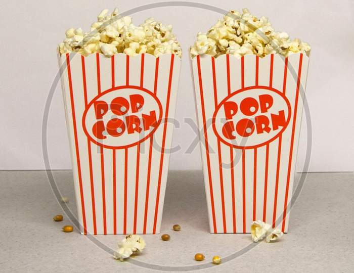 Popcorn commercial show