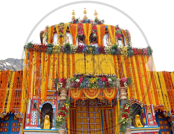 Badrinath temple image