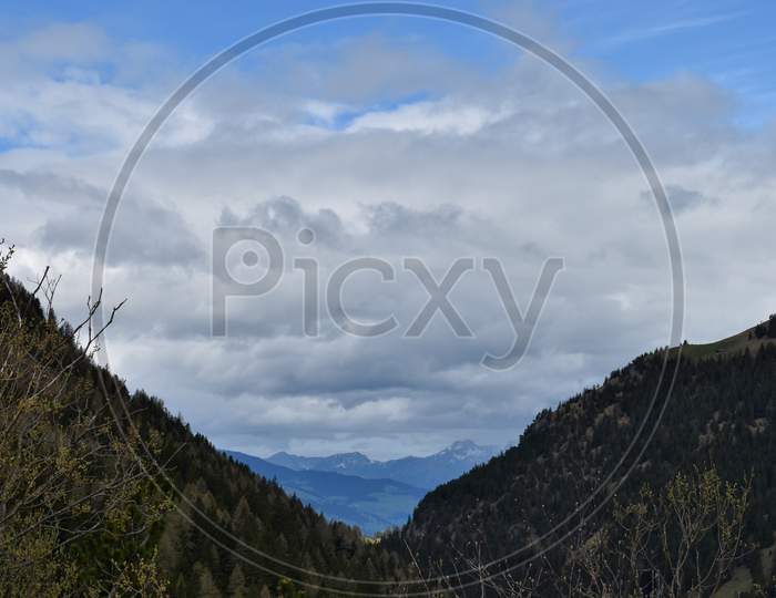 Stunning mountain panorama in Liechtenstein 6.5.2020