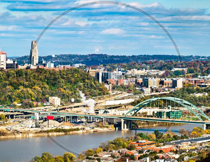 Birmingham Bridge Across The Monongahela River In Pittsburgh, Pennsylvania