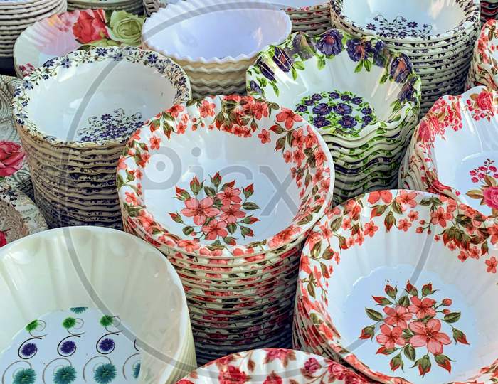 Porcelain Kitchenware Consisting Of Plates, Crockery, Trays, Bowls, Saucers And Other Dishware For Sale In Market.