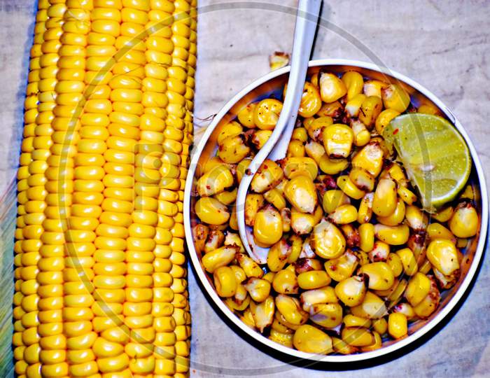 A Cup of sweet corn with maize