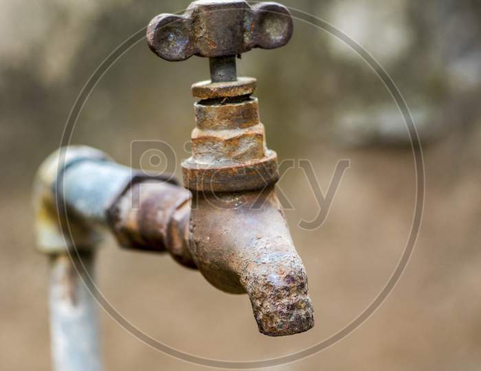 image of a empty and dry water tap because of huge water crisis in India and Worldwide