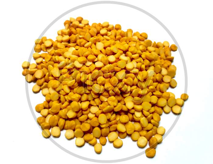 Split Chickpea Also Know As Chana Dal, Yellow Chana Split Peas, Dried Chickpea Lentils Or Toor Dal Isolated On White Background