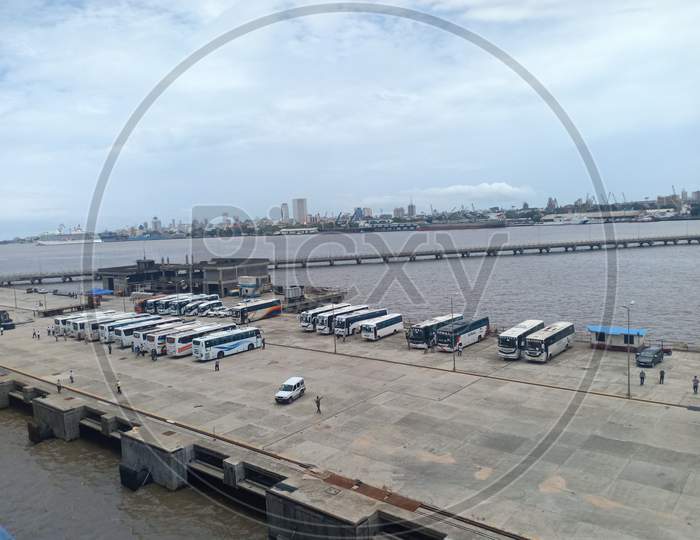 Buses are waiting to repatriate Indian crew in mumbai