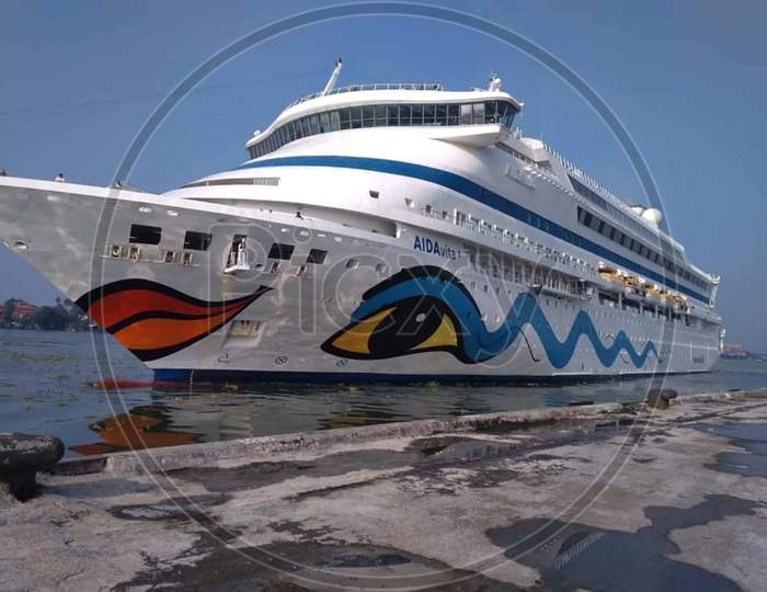 KOCHI , November 07, 2019 The cruise season in Kochi has started on a high note with the arrival of AIDA Vita on Tuesday