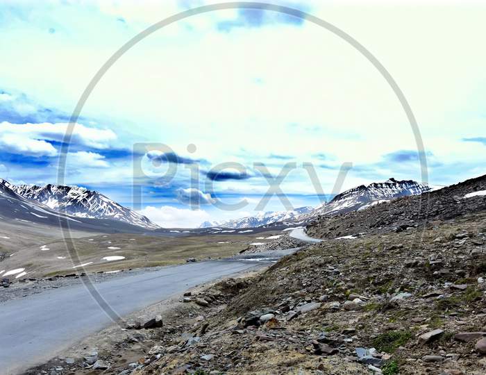 Scenery of rohtang pass.