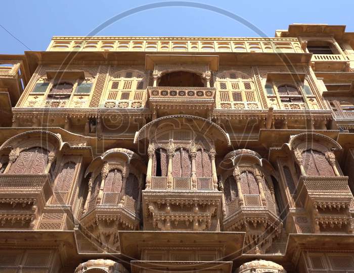BEAUTIFUL VIEW OF PALACE IN RAJASTHAN