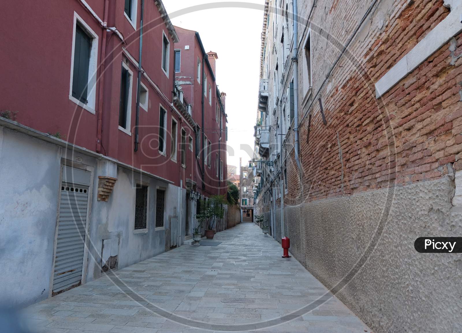 The rare silent street view of Venice