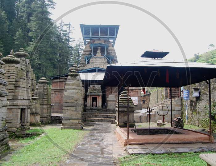 jageshwar dham temple image