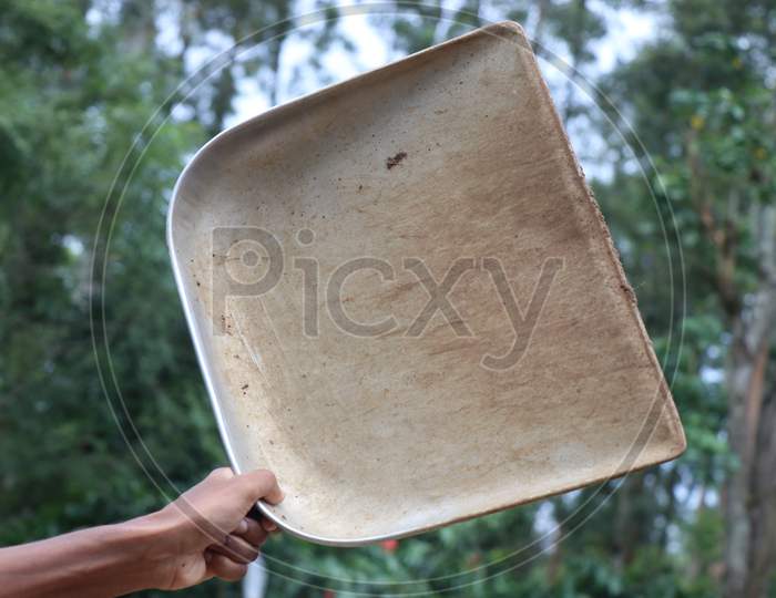 Pan Made Of Stainless Steel Used In Agriculture Yields Harvesting
