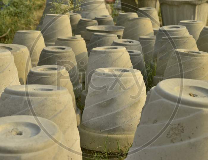 Flower Pots Placed To Dry Up.