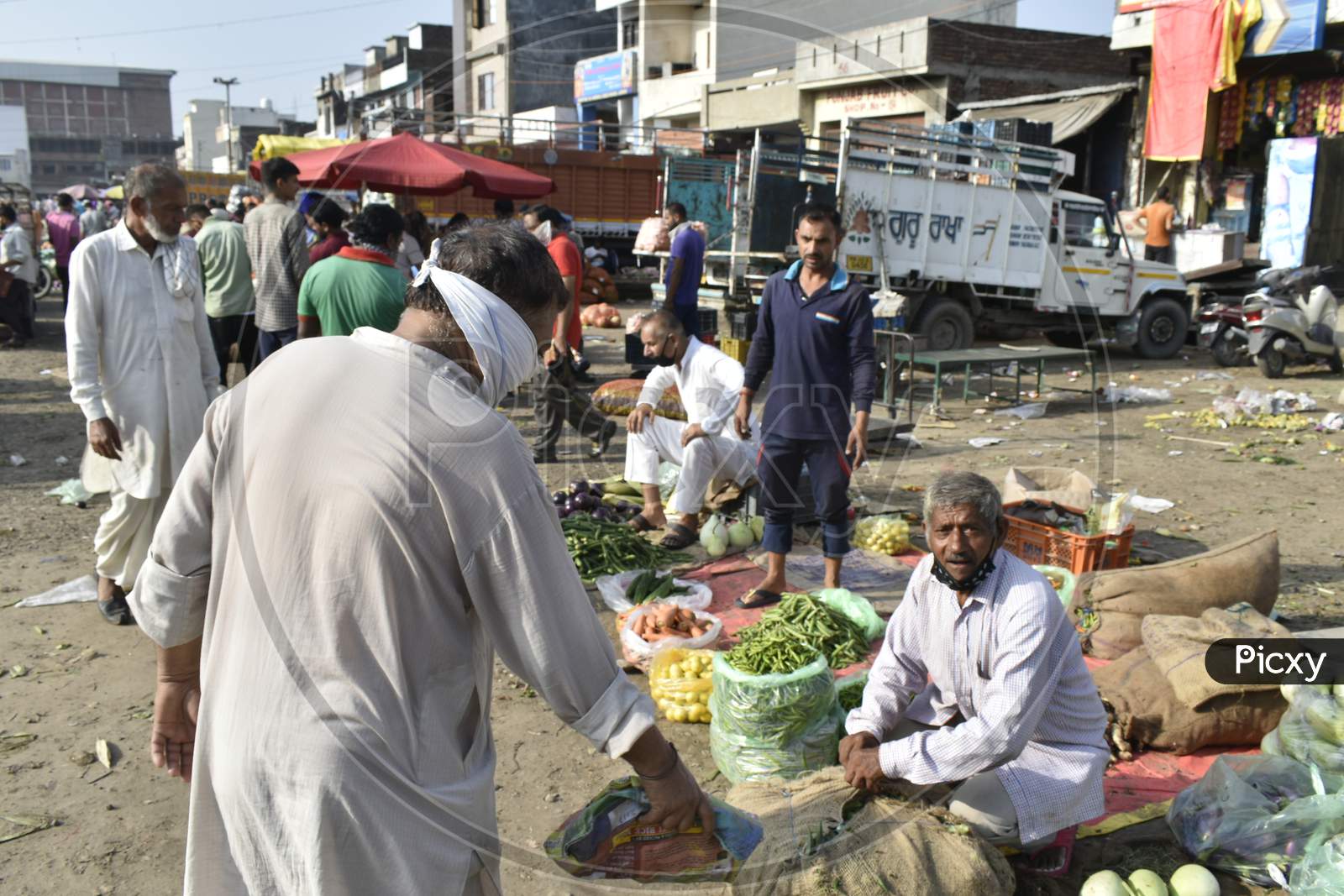 Vegetable Seller In A Market At Morning 8 Am 30 June 2020 At India.