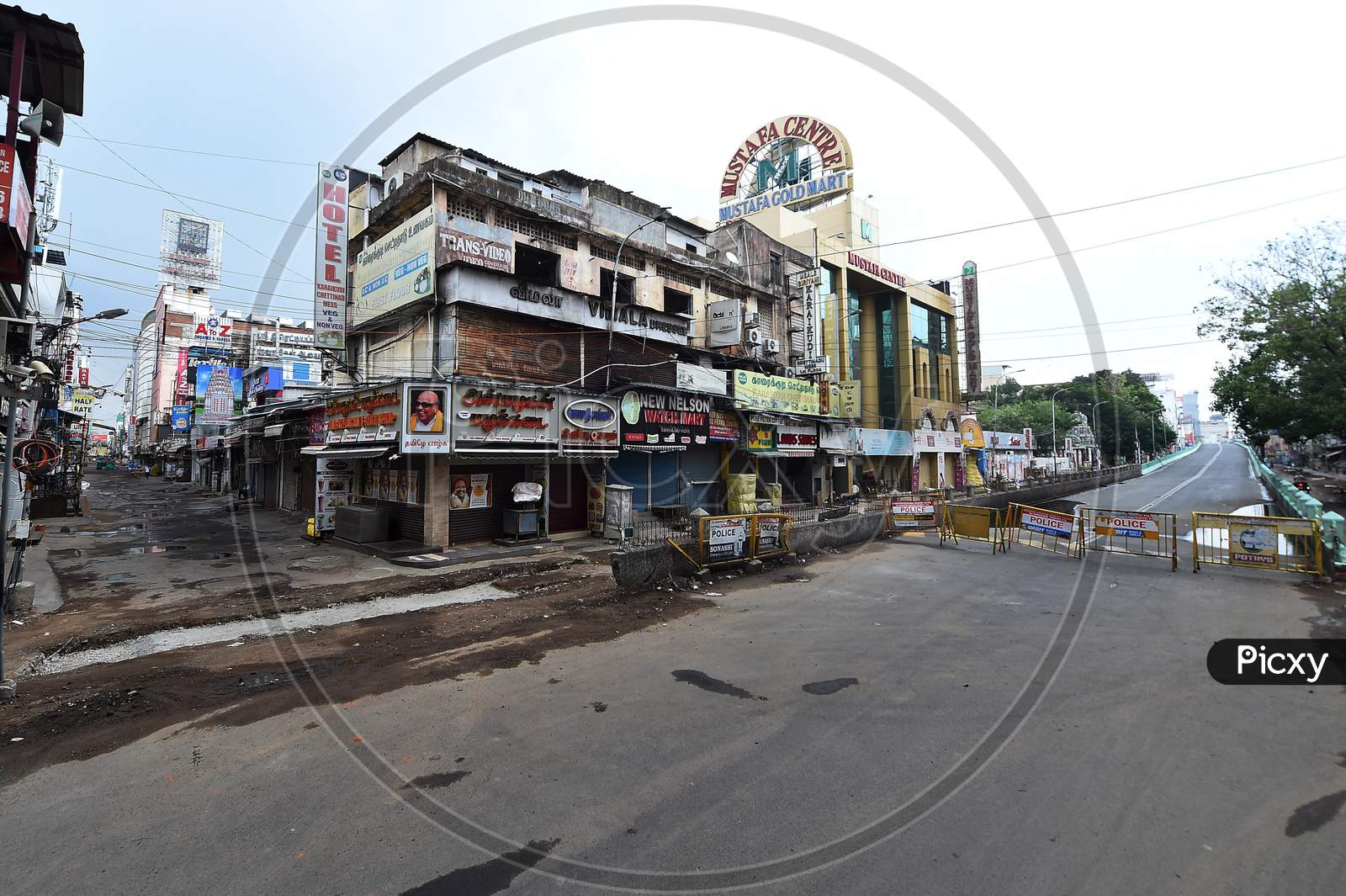 Deserted Road Seen As Shops Are Closed After The Government Imposed A Total Lockdown in Chennai