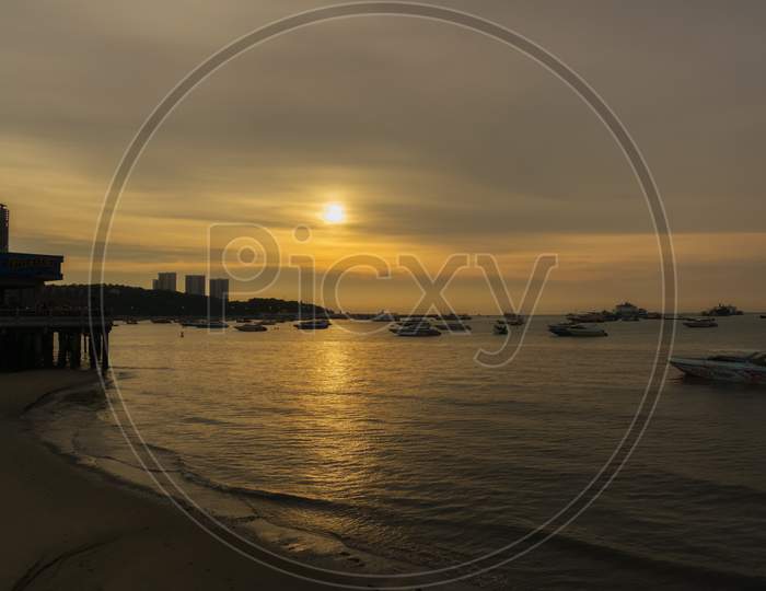 A Romantic Sundown Above The Beach Of Pattaya