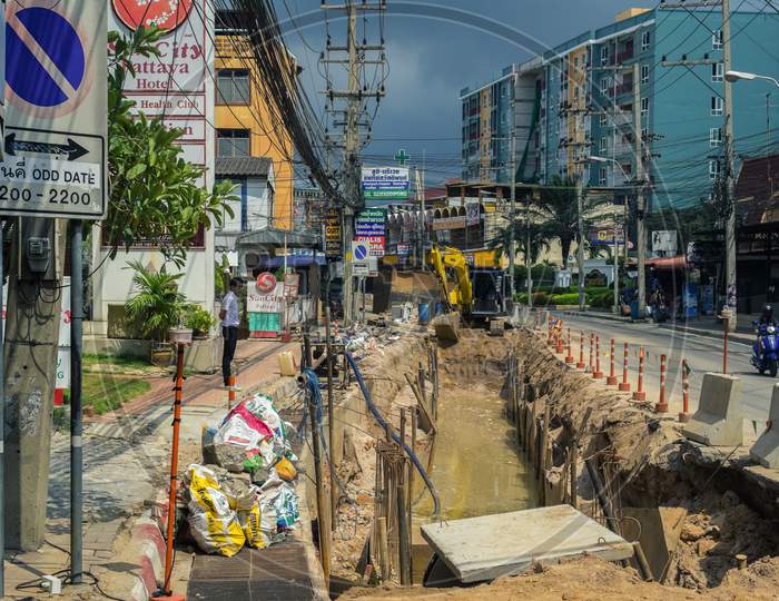 Pattaya,Thailand - October 25,2019:Second Road This Is A Part Of The Construction Site,Where Thai Workers Modernized The Canalization.