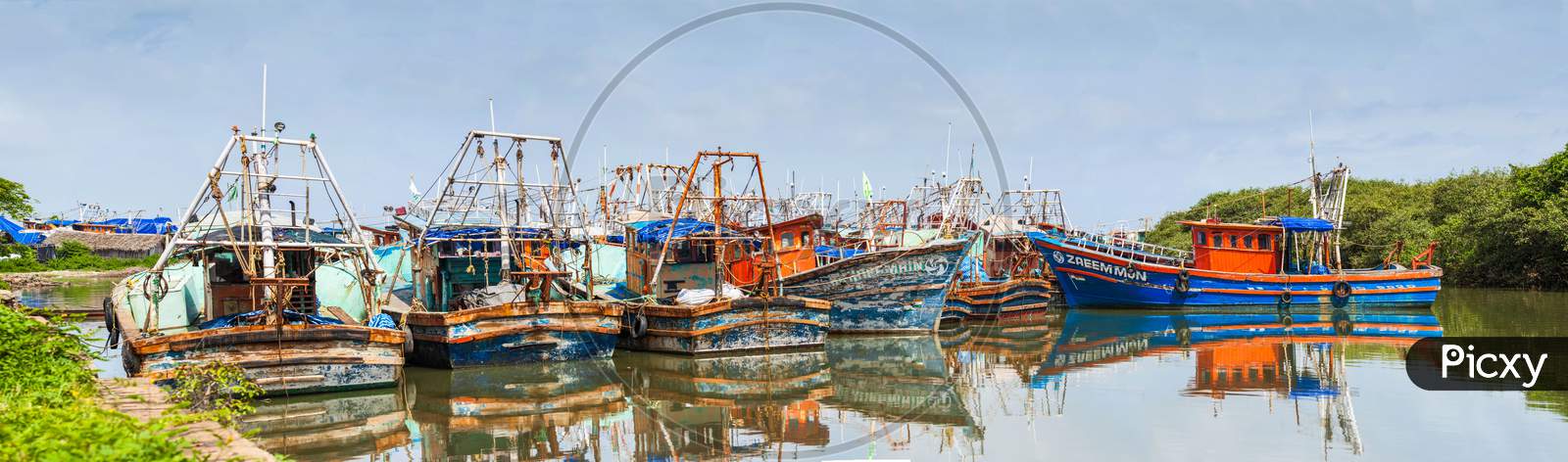 fishing harbour in ponnani