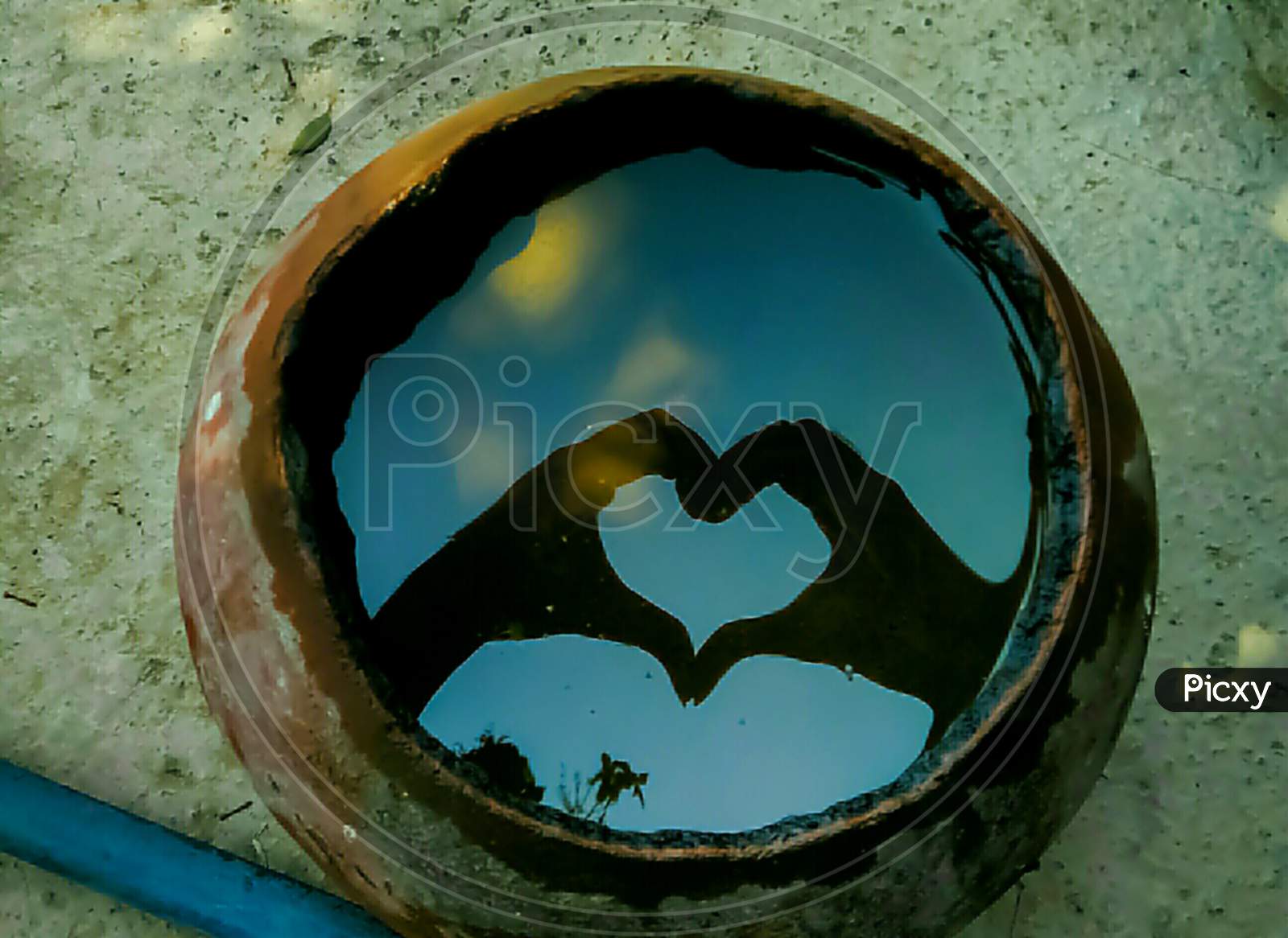 Heart shaped in water by me