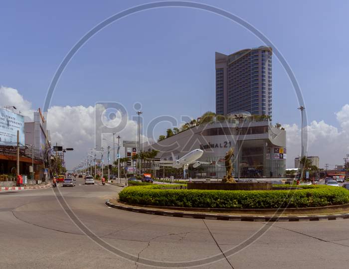 Pattaya,Thailand - October 13,2018: Dolphin-Circle This Traffic Point Is The Borderline Between Pattaya And Naklua.Behind The Circle Is The New Mall Terminal 21.