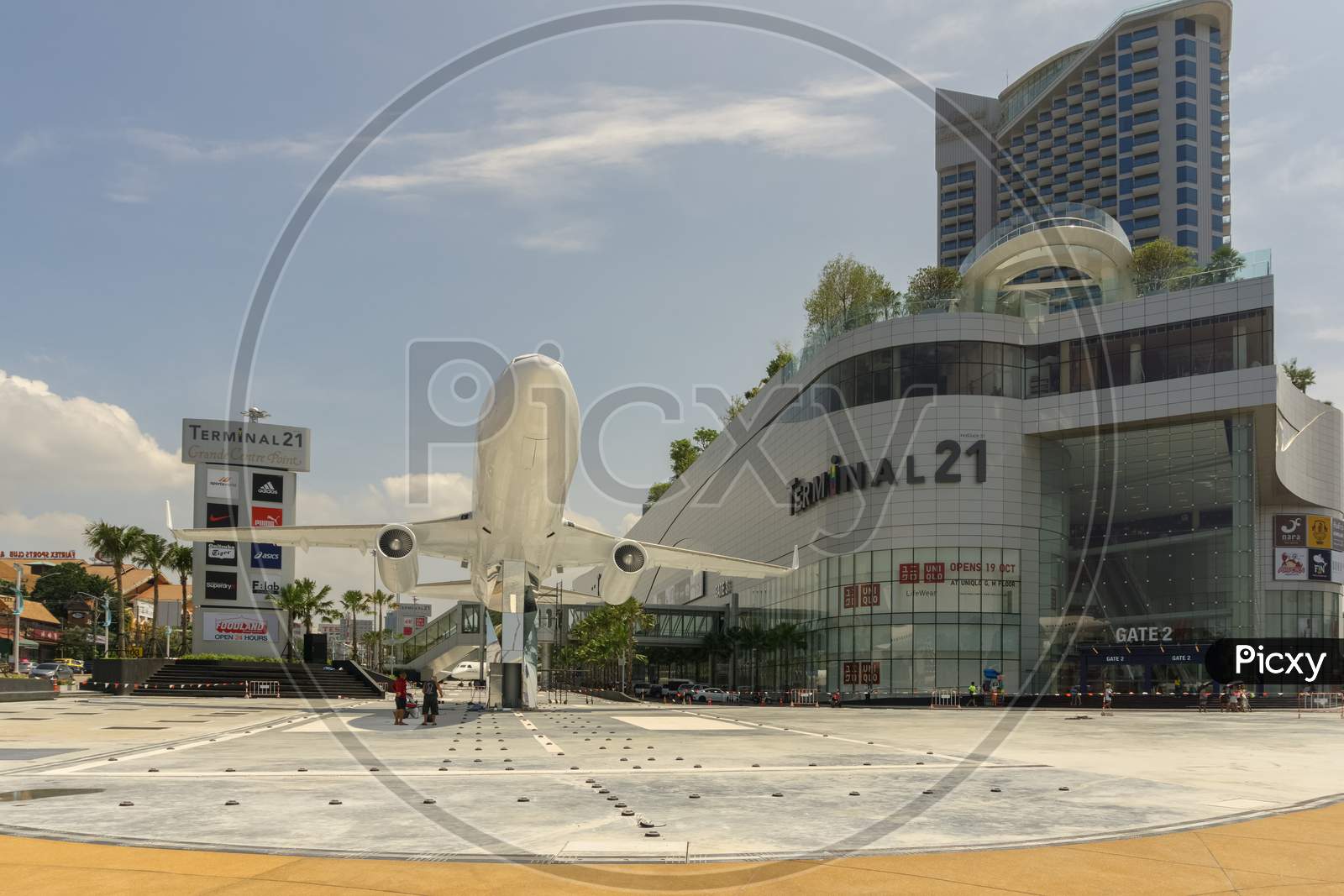 Pattaya,Thailand - October 13,2018: Terminal 21 This Is The Big,New Mall In Second Road Before The Opening Six Days Later. It Contains Many Shops,Restaurants And A Cinema.