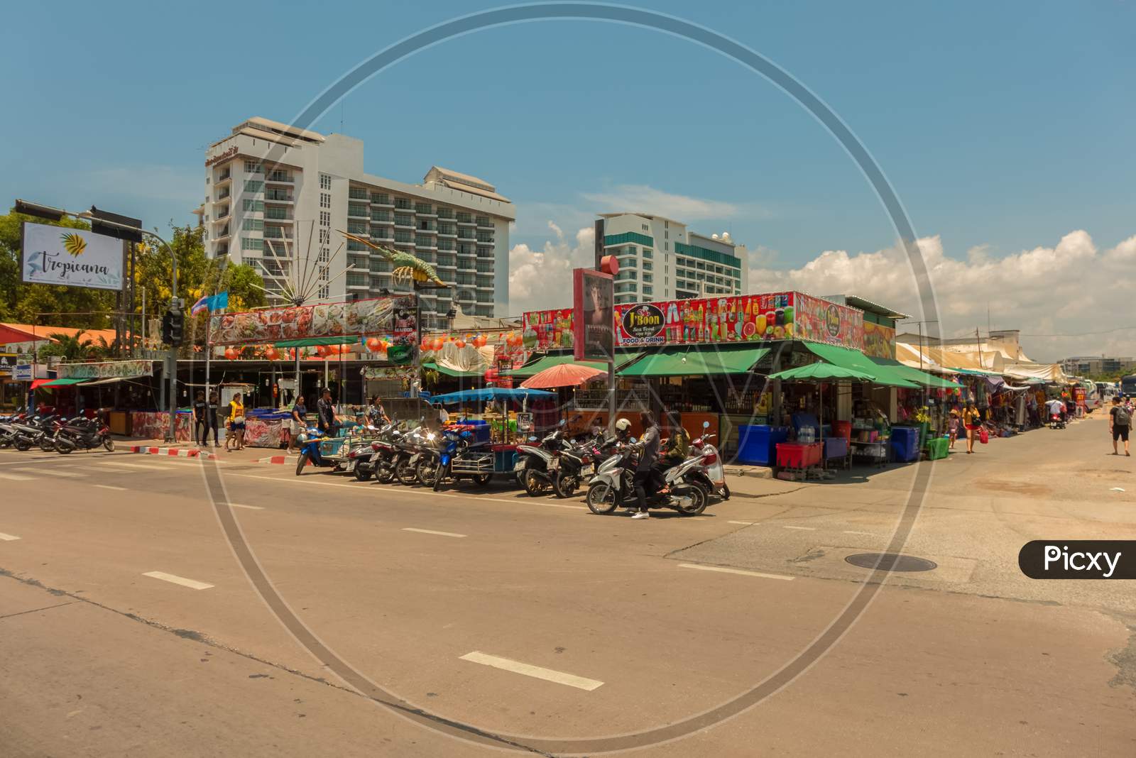 Pattaya,Thailand - April 12,2019:Beachroad This Is A Big Sea Food Market,Which Is Mainly Made For Tourists.