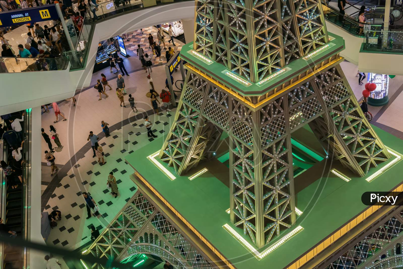 Pattaya,Thailand - October 19,2018: Terminal 21 This Is A Smaller Replica Of The Eifel Tower.It Reaches From The Ground Floor To The Roof.Terminal 21 Is A Big,Modern Shopping Mall With Many Shops And Restaurants.