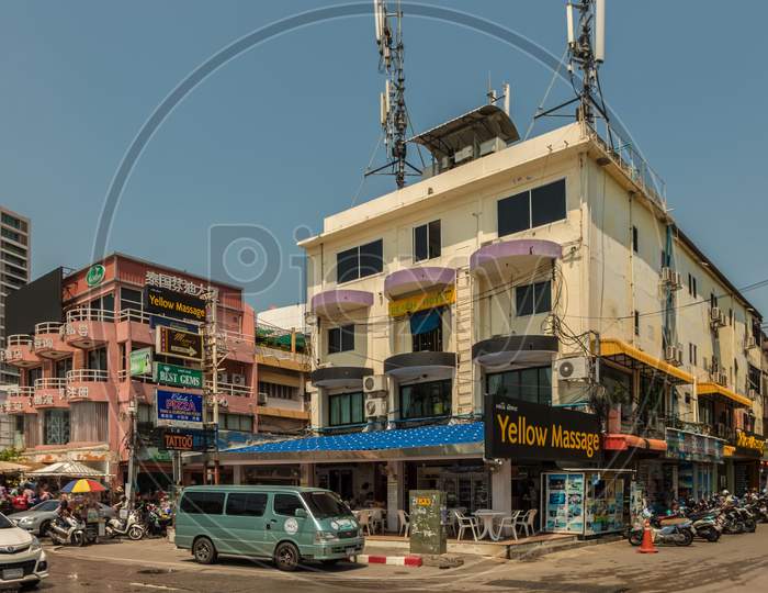 Pattaya,Thailand - April 14,2018: Soi 6/1 This Is The Entrance On The Beachroad Side.There Are Massage Salons,A Restaurants And Bars.