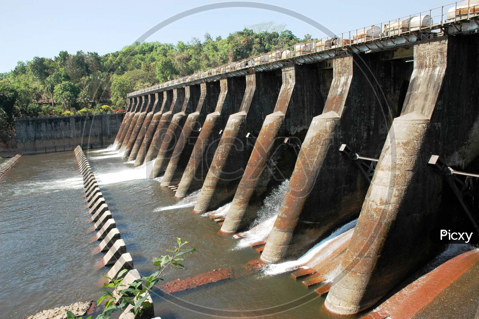 DAMS AND POOLS IN INDIA