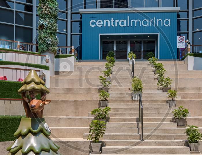 Pattaya,Thailand - April 14,2018: Centralmarina This Is An Entrance To The Shopping Mall,Which Is In Secondroad.The Building Was Renovated In 2016 And The Old Name Is Big C.